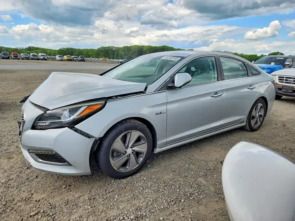 KMHE34L15HA054596 2017 HYUNDAI SONATA - Image 1