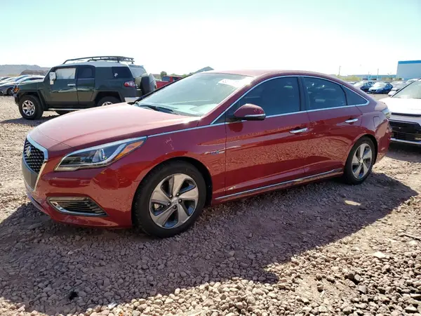 KMHE34L16GA009682 2016 HYUNDAI SONATA - Image 1