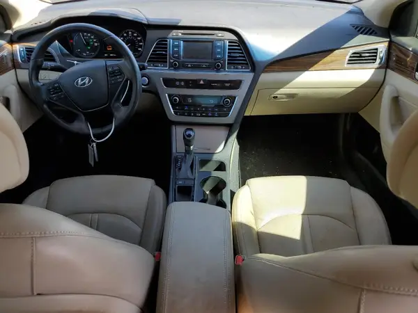 KMHE34L16GA009682 2016 HYUNDAI SONATA - Image 8