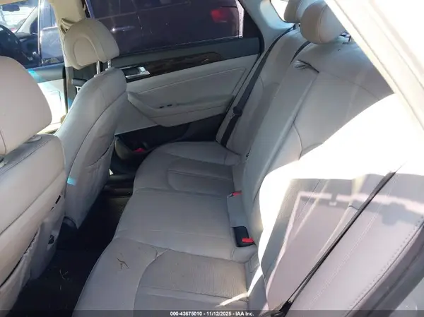 KMHE34L16GA016695 2016 HYUNDAI SONATA - Image 8