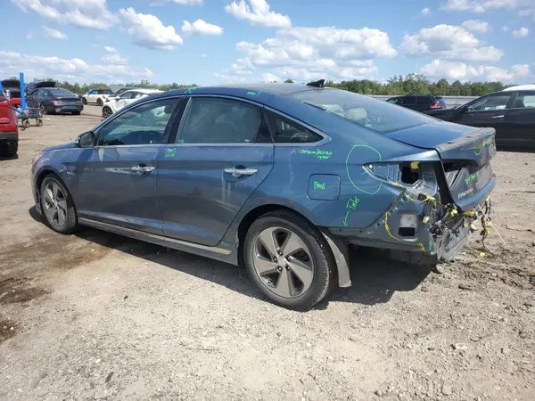 KMHE34L16GA016826 2016 HYUNDAI SONATA - Image 2