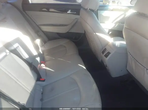 KMHE34L16GA017863 2016 HYUNDAI SONATA - Image 8