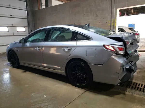 KMHE34L16GA032041 2016 HYUNDAI SONATA - Image 2