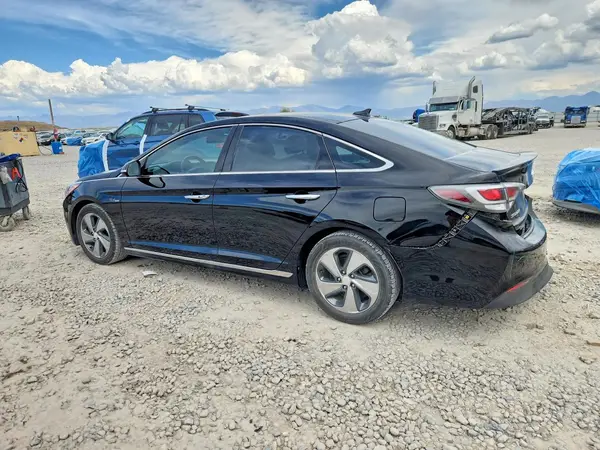 KMHE34L16HA045079 2017 HYUNDAI SONATA - Image 2