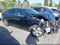 KMHE34L16HA047916 2017 HYUNDAI SONATA