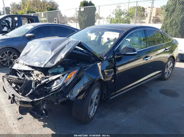KMHE34L16HA047916 2017 HYUNDAI SONATA - Image 2