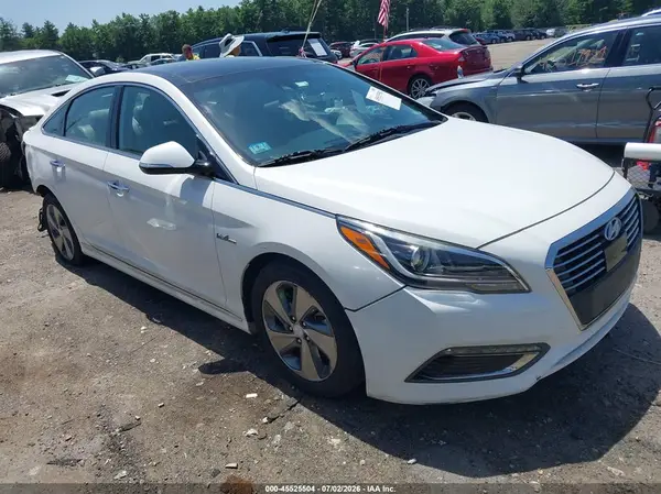 KMHE34L16HA051416 2017 HYUNDAI SONATA - Image 1