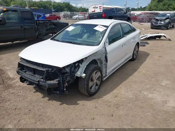 KMHE34L16HA051643 2017 HYUNDAI SONATA - Image 2