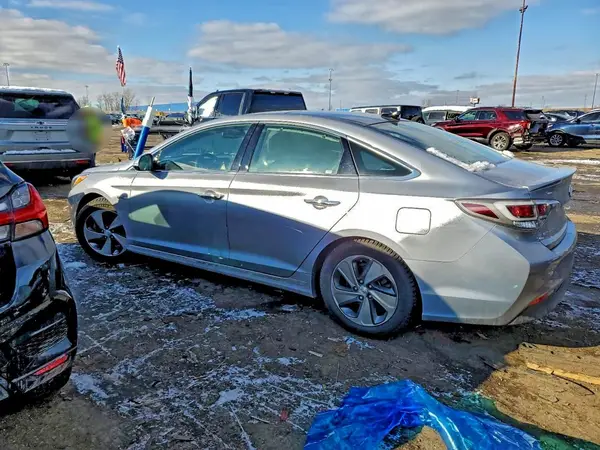 KMHE34L16HA051772 2017 HYUNDAI SONATA - Image 2