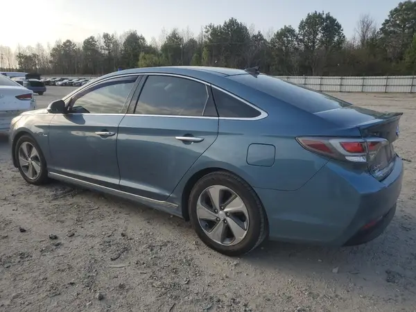 KMHE34L17GA014812 2016 HYUNDAI SONATA - Image 2