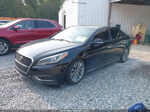 KMHE34L17GA017631 2016 HYUNDAI SONATA - Image 2