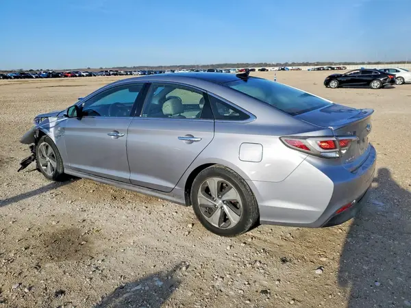 KMHE34L17GA019315 2016 HYUNDAI SONATA - Image 2