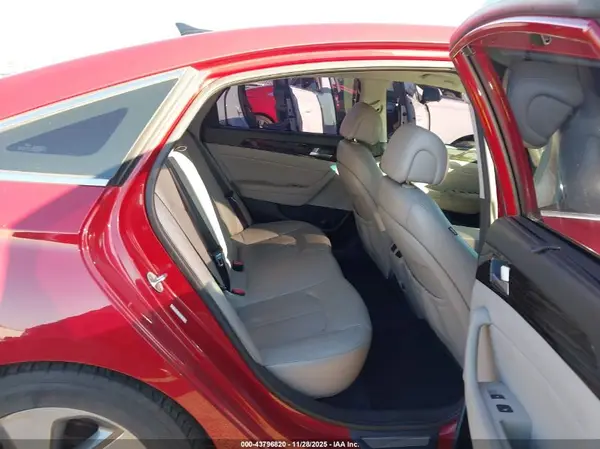 KMHE34L17GA021579 2016 HYUNDAI SONATA - Image 8