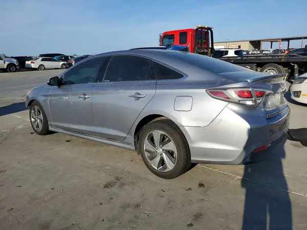 KMHE34L17GA023462 2016 HYUNDAI SONATA - Image 2