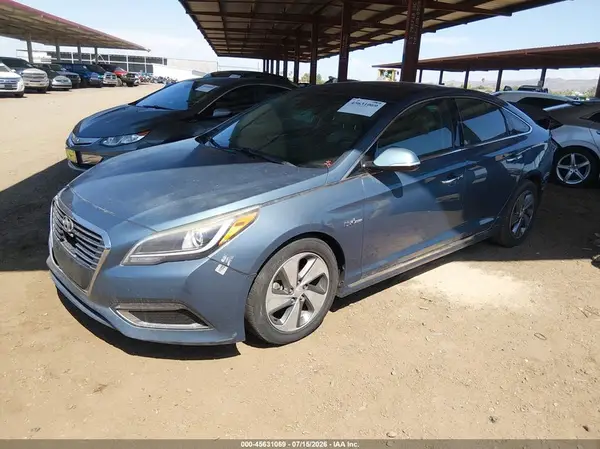 KMHE34L17GA026281 2016 HYUNDAI SONATA - Image 2