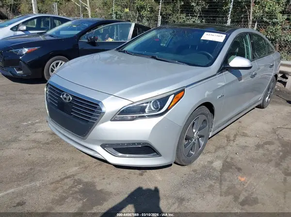 KMHE34L17HA050453 2017 HYUNDAI SONATA - Image 2