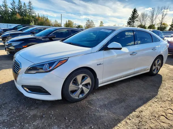 KMHE34L18GA008176 2016 HYUNDAI SONATA - Image 1