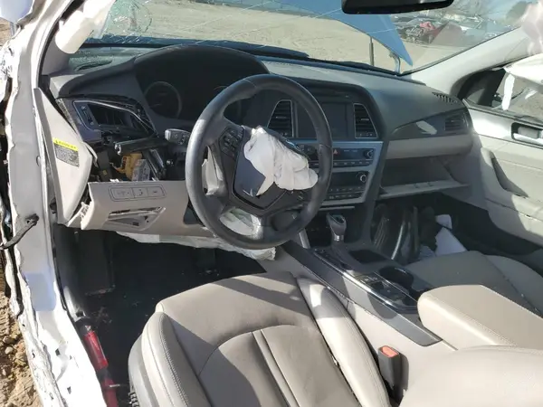KMHE34L18GA009537 2016 HYUNDAI SONATA - Image 8