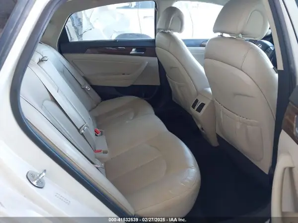 KMHE34L18GA010042 2016 HYUNDAI SONATA - Image 8