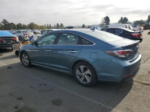 KMHE34L18GA019257 2016 HYUNDAI SONATA - Image 2