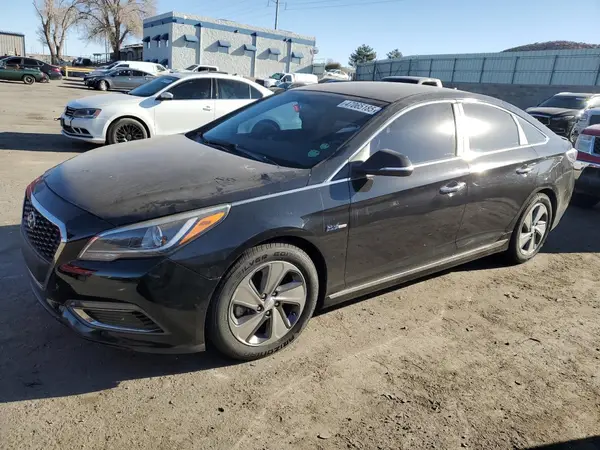 KMHE34L18GA026645 2016 HYUNDAI SONATA - Image 1