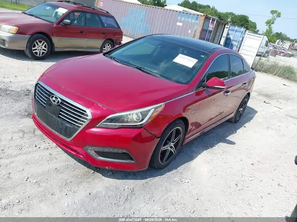 KMHE34L18GA026841 2016 HYUNDAI SONATA - Image 2
