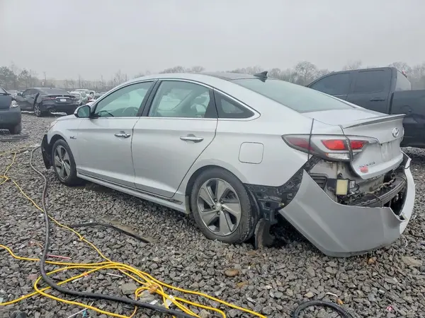 KMHE34L18GA027925 2016 HYUNDAI SONATA - Image 2