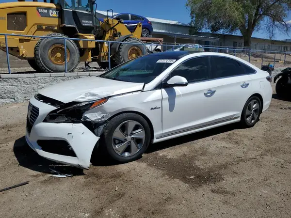 KMHE34L18GA028072 2016 HYUNDAI SONATA - Image 1