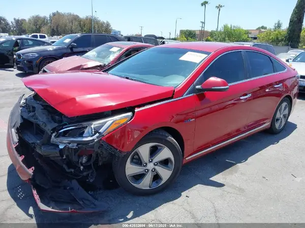 KMHE34L18GA033465 2016 HYUNDAI SONATA - Image 2
