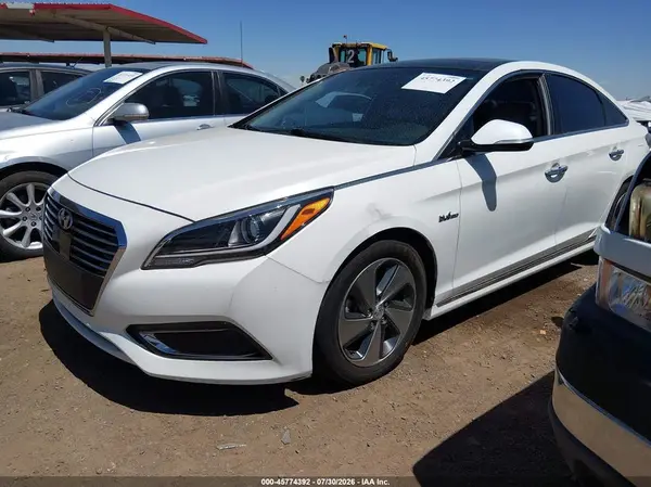 KMHE34L18GA034616 2016 HYUNDAI SONATA - Image 2