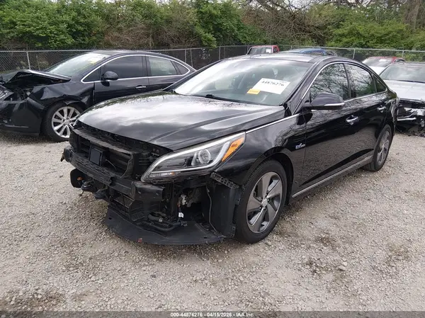KMHE34L18HA051854 2017 HYUNDAI SONATA - Image 2