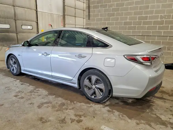 KMHE34L18HA054947 2017 HYUNDAI SONATA - Image 2