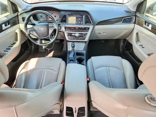 KMHE34L19GA008932 2016 HYUNDAI SONATA - Image 8
