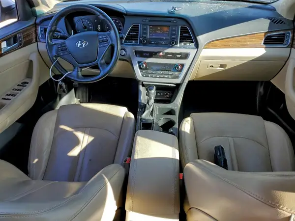 KMHE34L19GA016657 2016 HYUNDAI SONATA - Image 8