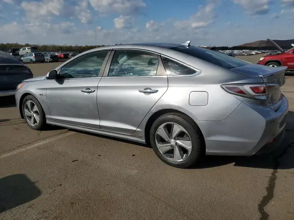 KMHE34L19GA017730 2016 HYUNDAI SONATA - Image 2