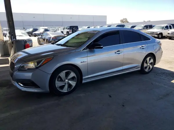 KMHE34L19GA022216 2016 HYUNDAI SONATA - Image 1