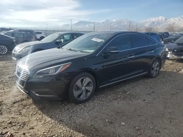 KMHE34L19GA023009 2016 HYUNDAI SONATA - Image 1