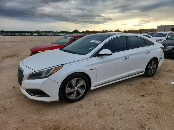 KMHE34L19GA027593 2016 HYUNDAI SONATA - Image 1