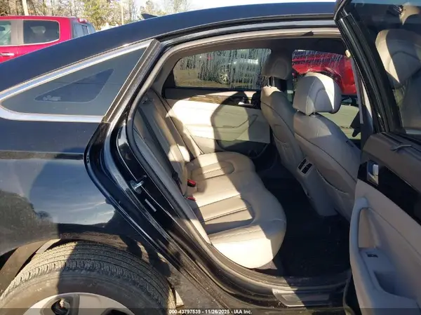 KMHE34L19HA051877 2017 HYUNDAI SONATA - Image 8