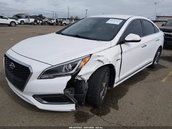 KMHE34L19HA059543 2017 HYUNDAI SONATA - Image 2