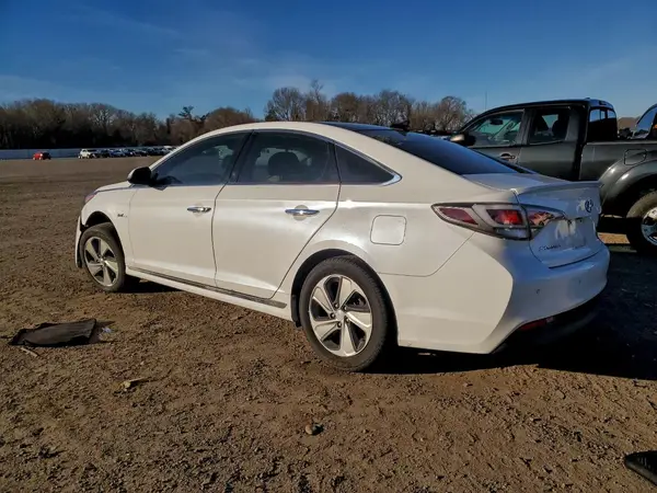 KMHE34L1XGA010205 2016 HYUNDAI SONATA - Image 2