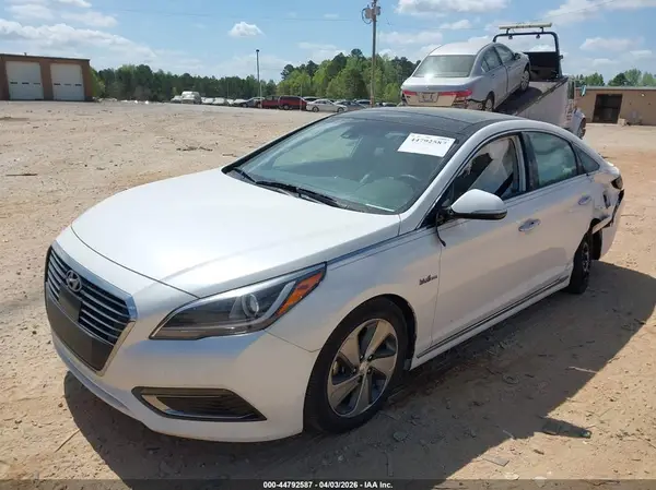 KMHE34L1XGA017168 2016 HYUNDAI SONATA - Image 2