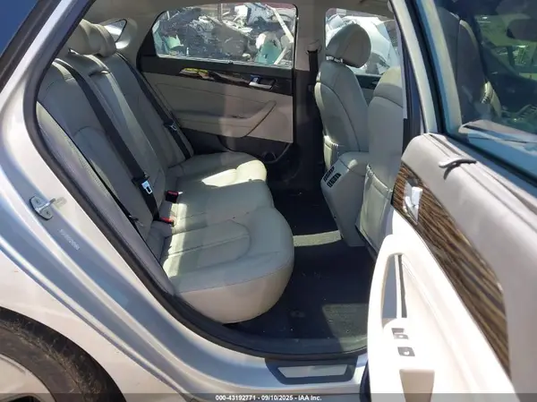 KMHE34L1XGA017347 2016 HYUNDAI SONATA - Image 8