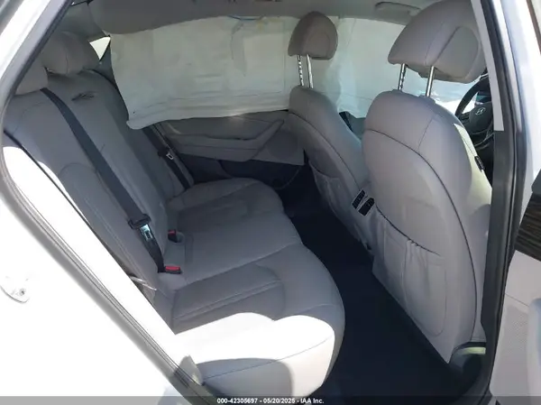 KMHE34L1XGA018806 2016 HYUNDAI SONATA - Image 8