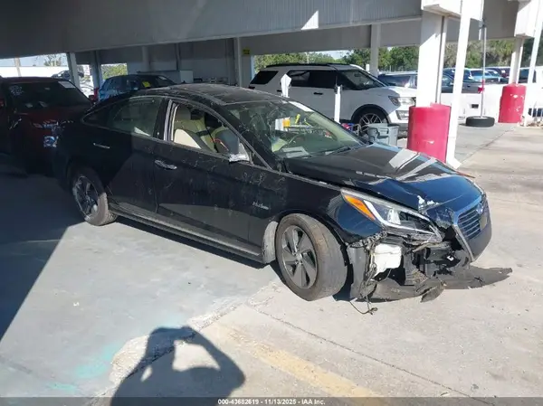 KMHE34L1XGA028316 2016 HYUNDAI SONATA - Image 1