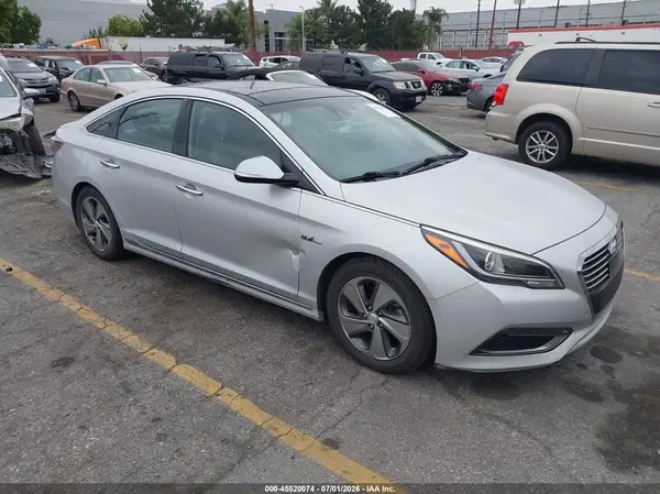 KMHE34L1XGA028848 2016 HYUNDAI SONATA - Image 1