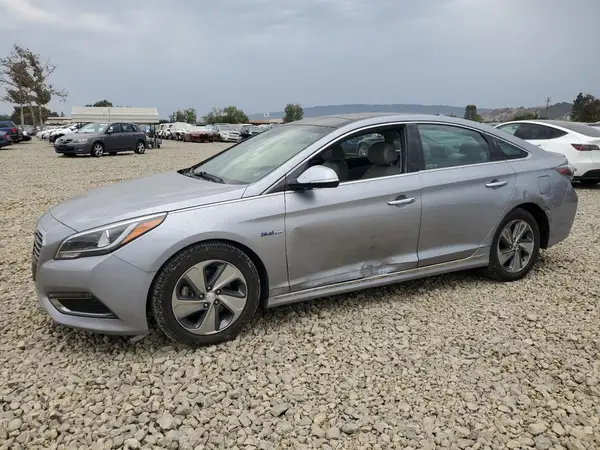 KMHE34L1XGA028932 2016 HYUNDAI SONATA - Image 1