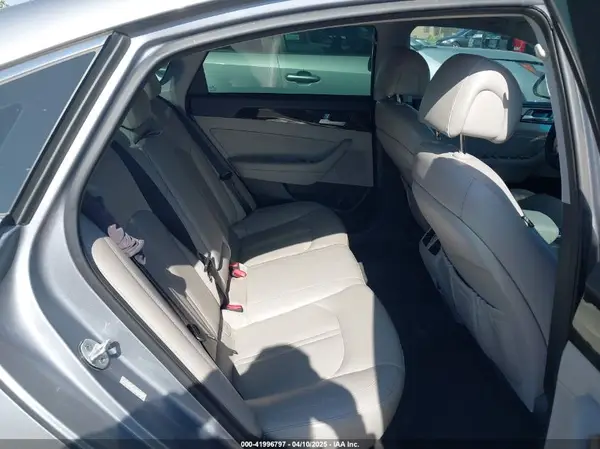 KMHE34L1XGA030597 2016 HYUNDAI SONATA - Image 8