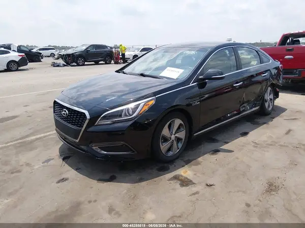 KMHE34L1XHA044789 2017 HYUNDAI SONATA - Image 2
