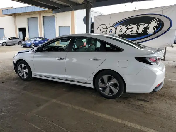 KMHE34L1XHA051399 2017 HYUNDAI SONATA - Image 2